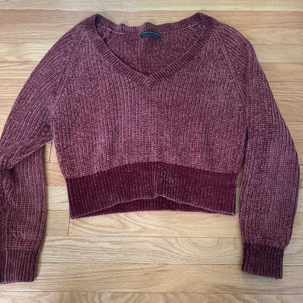 urban outfitters cropped sweater